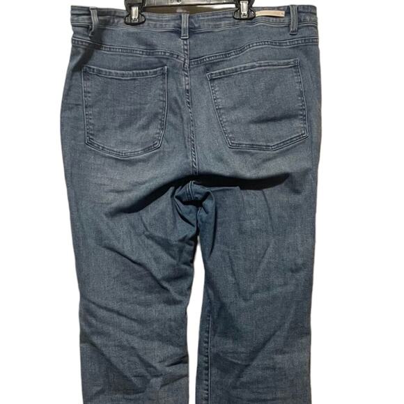 Soft Surroundings Light Wash Bootcut/ Flare Jeans - Picture 5 of 10